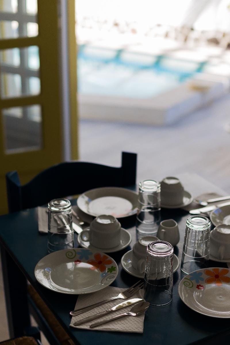 Sunny Days Hotel Тира Экстерьер фото